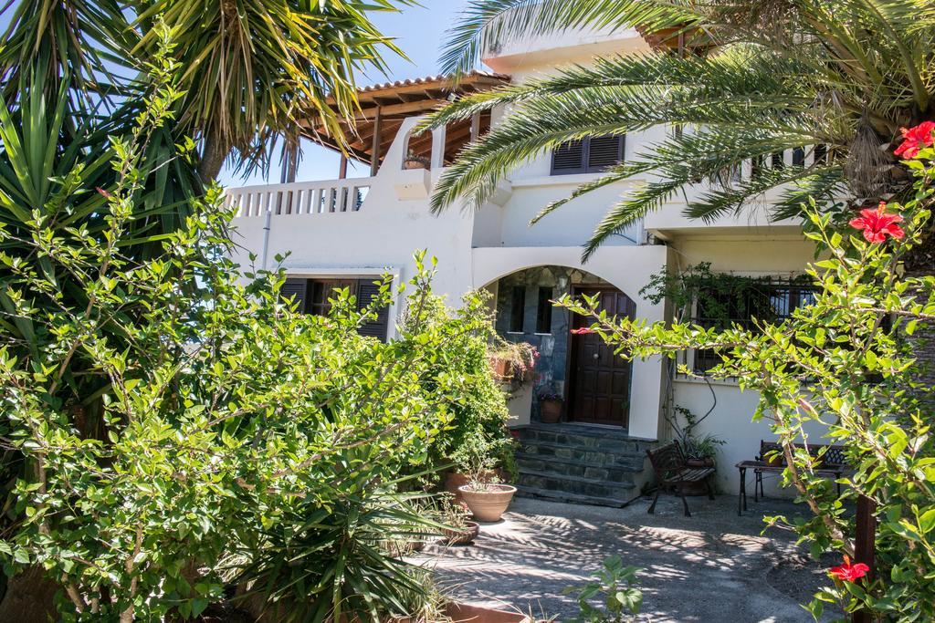 Alexandra Villa Stalos Exterior photo